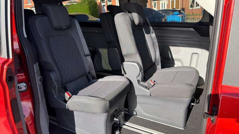 Ford Tourneo Custom 320 L2 Diesel Fwd 2.0 EcoBlue 136ps H1 Titanium 8 seater Auto
